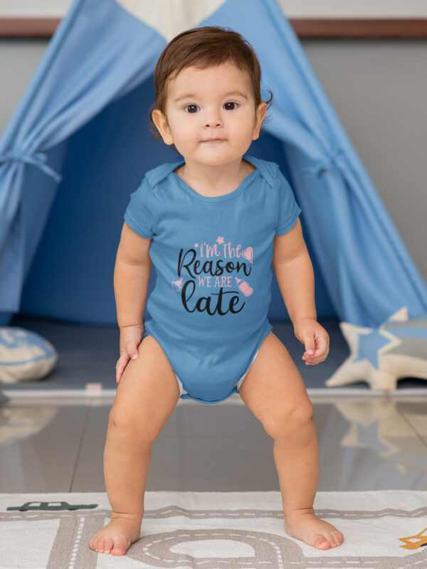 I'm the Reason We Are Late Romper ‚ Sarcastic Baby Onesie - Dheeth By Nature I am the reason we are late orchid blue dheethbynature baby roamper onsie - Dheeth By Nature