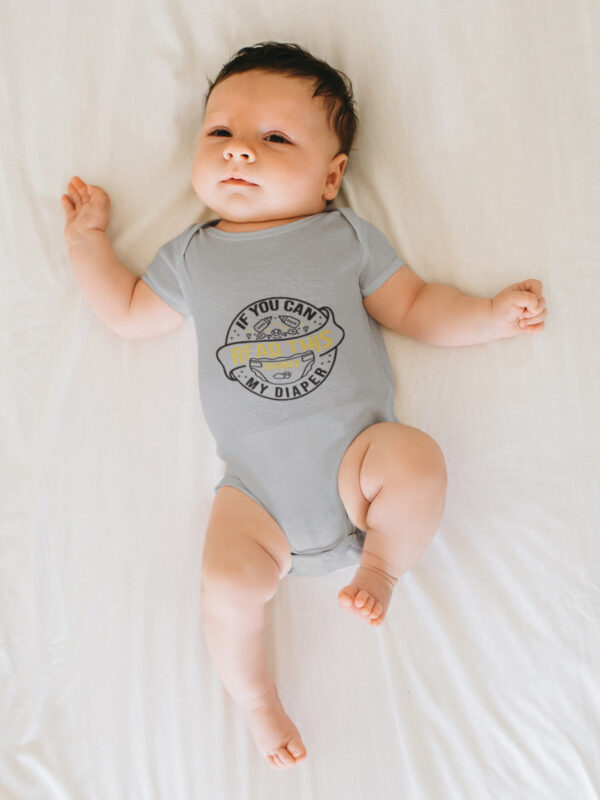 if you can read this change my diaper roamper onsie grey - Dheeth By Nature